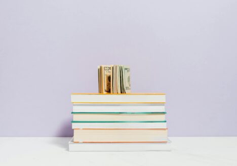 Anticariat care cumpara carti